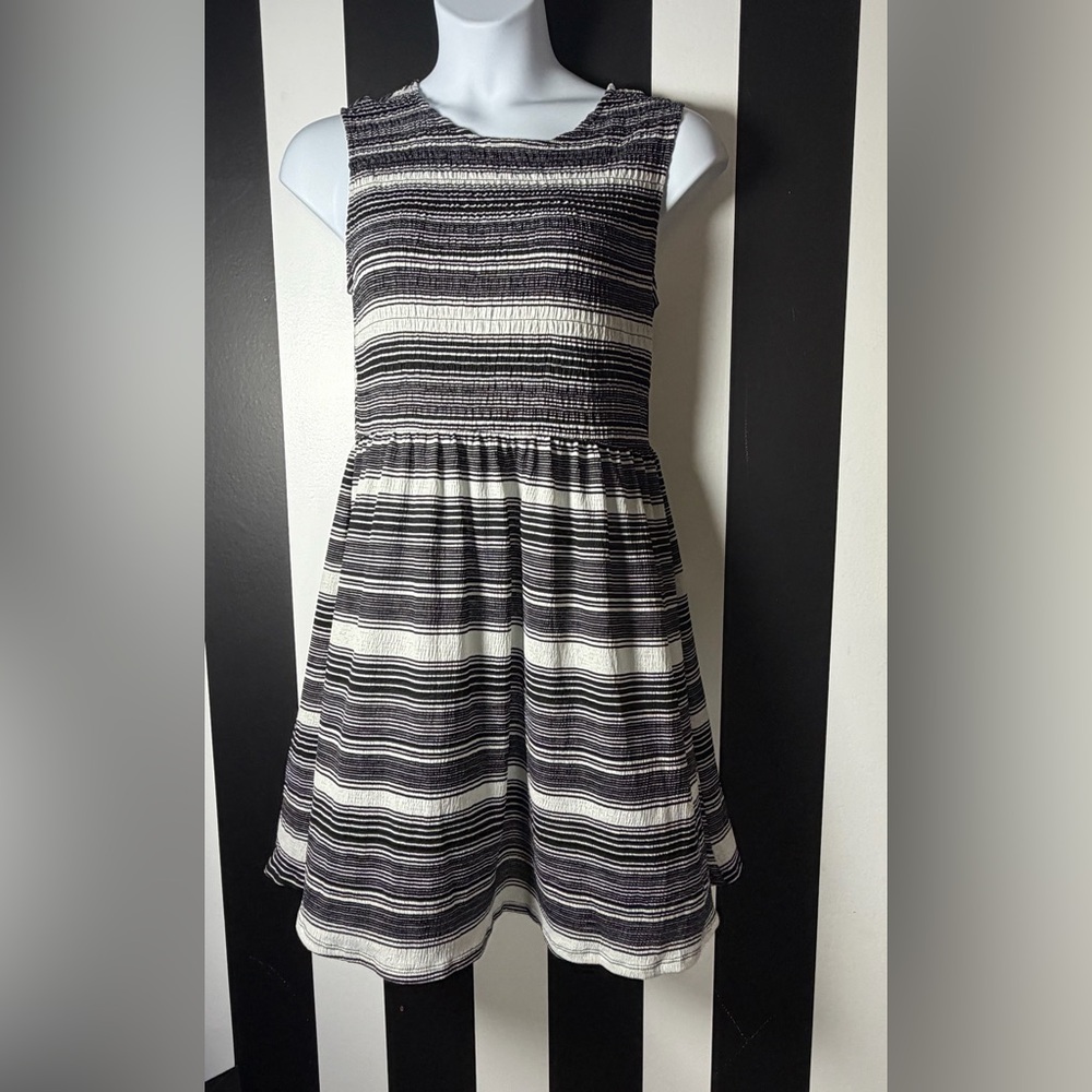 JDY Mini Dress in Black & White Stripe w/ Smocked Bodice - SZ XL
